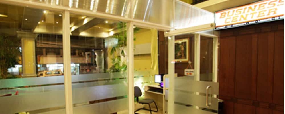 The Royal Mandaya Hotel Davao City Dış mekan fotoğraf