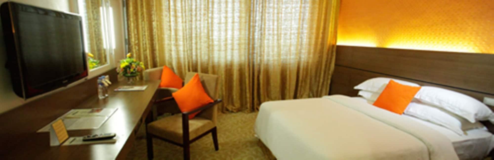 The Royal Mandaya Hotel Davao City Dış mekan fotoğraf