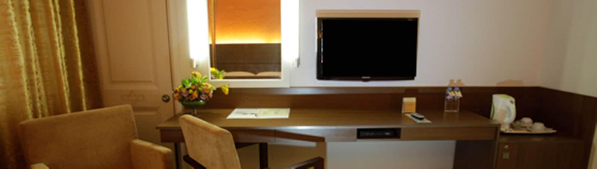 The Royal Mandaya Hotel Davao City Dış mekan fotoğraf