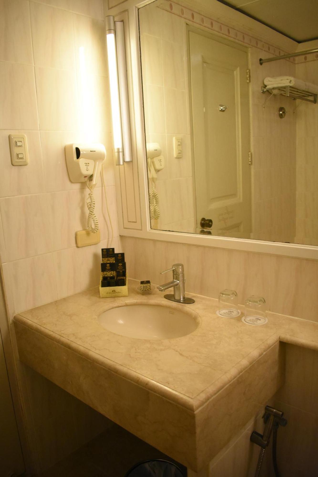 The Royal Mandaya Hotel Davao City Dış mekan fotoğraf