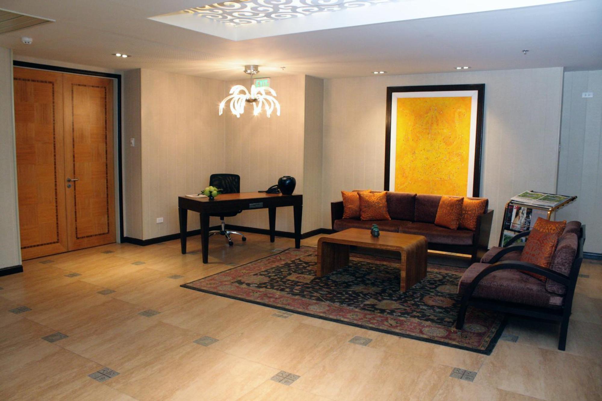The Royal Mandaya Hotel Davao City Dış mekan fotoğraf