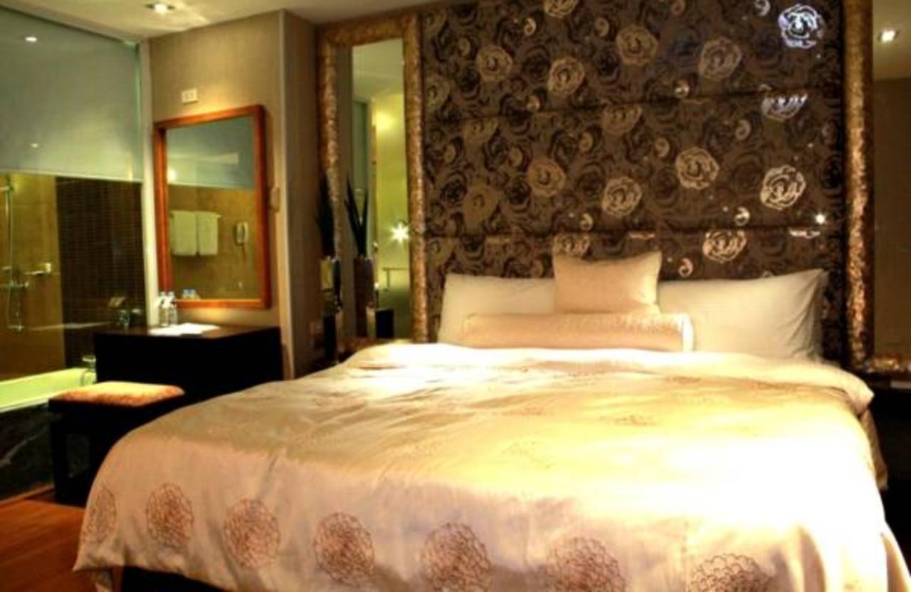The Royal Mandaya Hotel Davao City Dış mekan fotoğraf