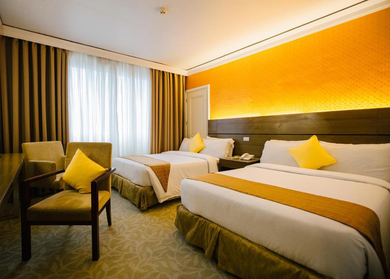 The Royal Mandaya Hotel Davao City Dış mekan fotoğraf